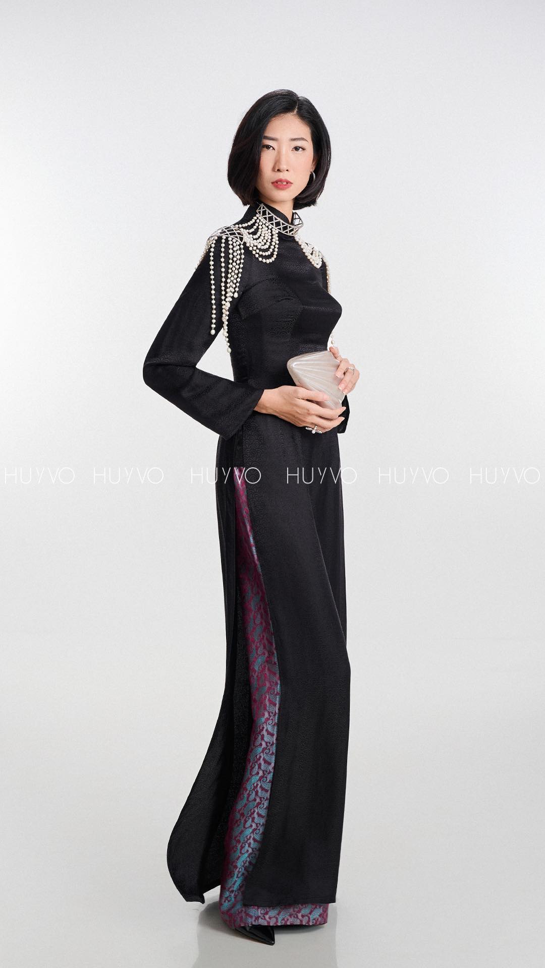 Đệ nhất phu nhân – Clouds