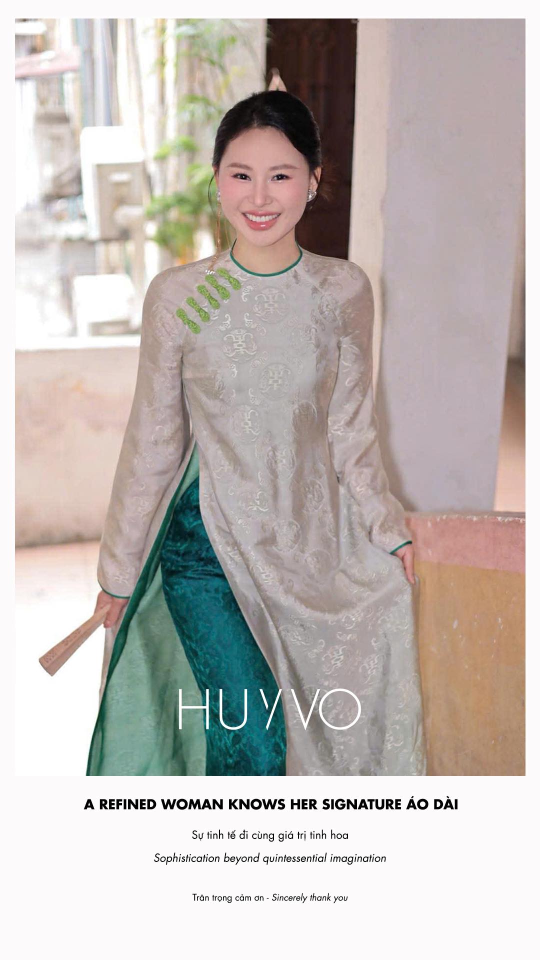 A REFINED WOMAN KNOWS HER SIGNATURE ÁO DÀI
