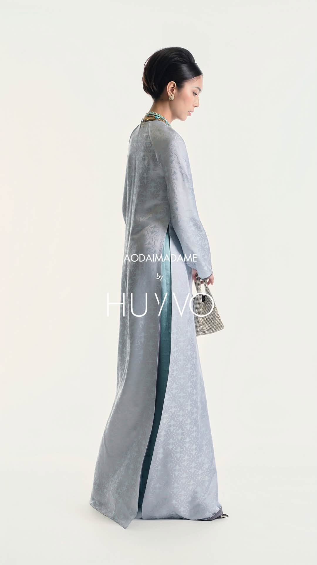 Silvery Blue – Lập Xuân